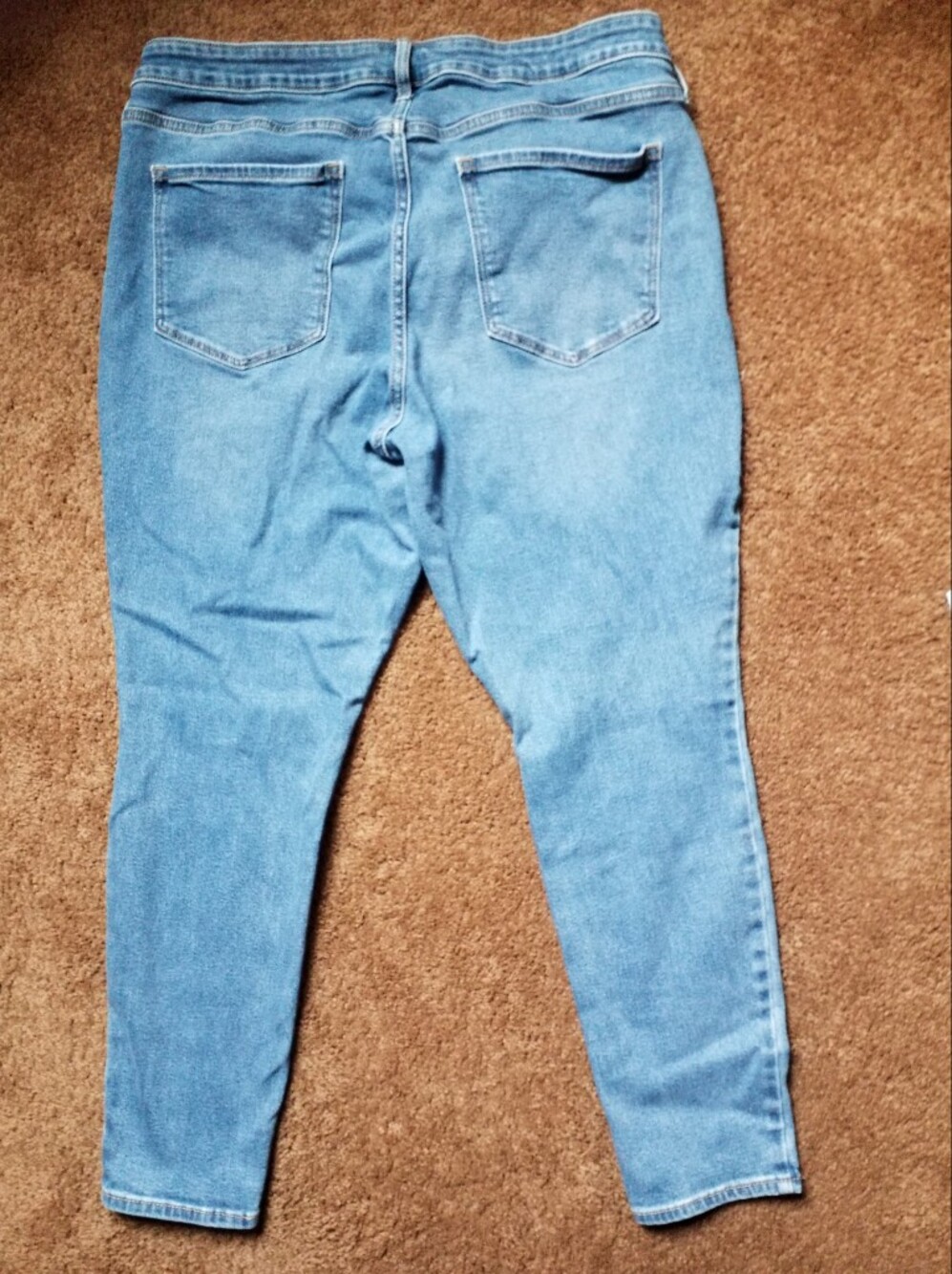 Old Navy Women's Light Wash Slim Straight Jeans